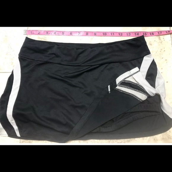 K Swiss tennis Skort size small - Picture 2 of 5
